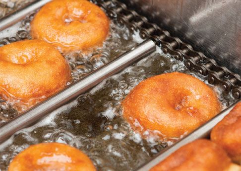 Diamond® 300 Series Stainless Steel Chain Keeps Doughnuts Afloat