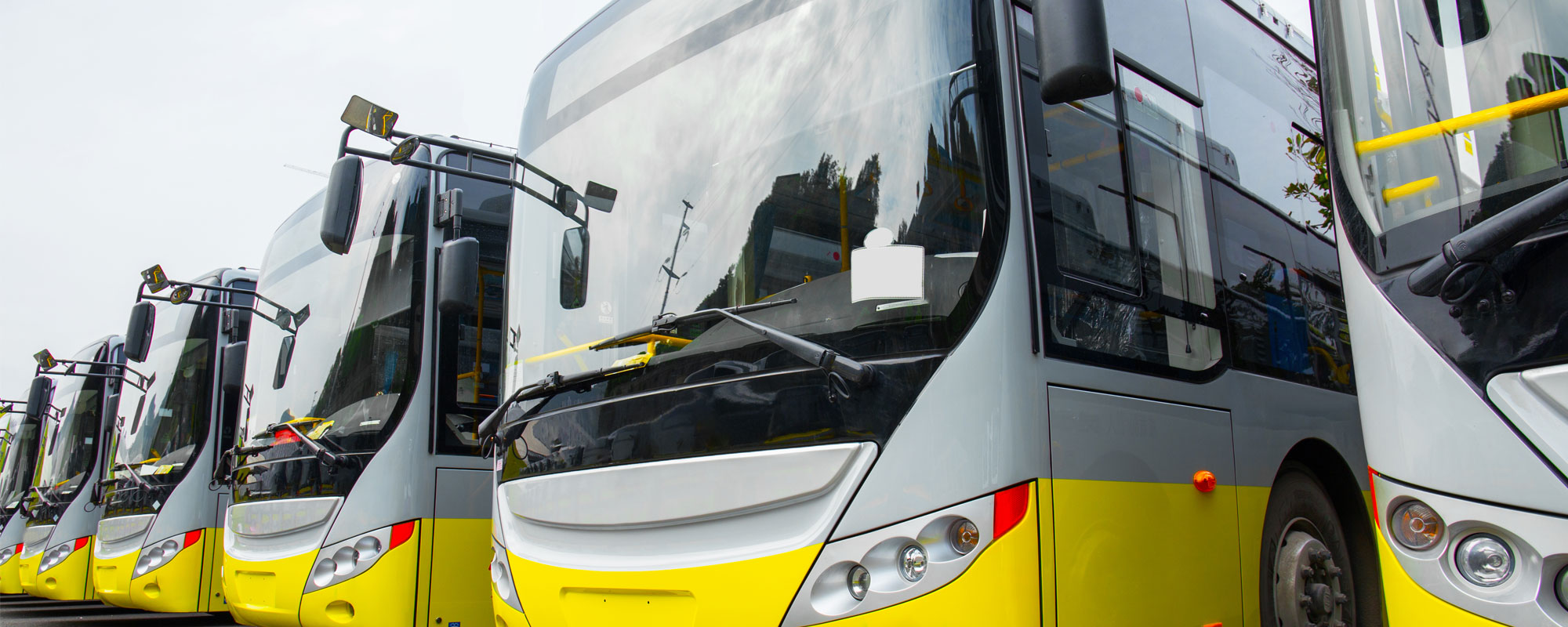 Wymiana miejskich flot autobusów w Europie na elektryczne